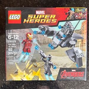 LEGO Marvel Super Heroes Iron Man vs. Ultron Set
